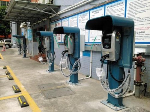 保障电动车 中国将新建800余座城际快速充电站
